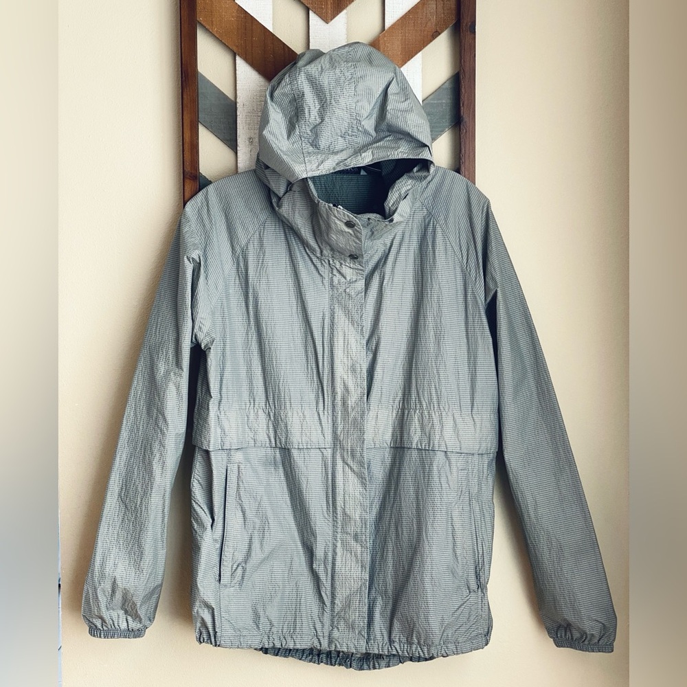 EUC XS 0-4 Toad & Co Fly-By-Night Jacket Wind Rain Grey Stripe Zip Elastic Gray